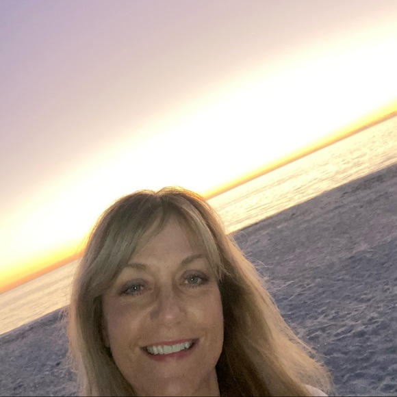 Meet your Posher, Susanna - Picture 2 of 3